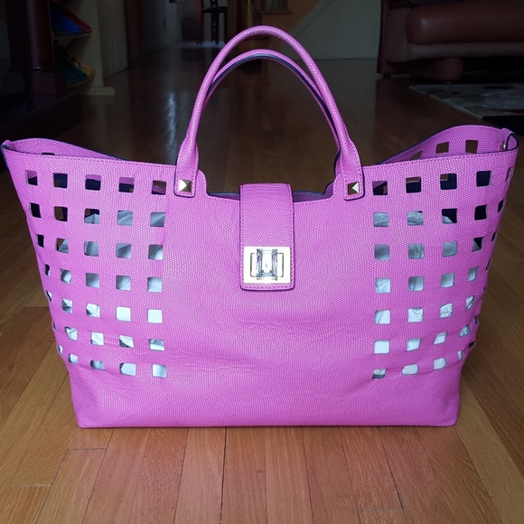 Juicy Couture Handbags - Juicy Couture Hot Pink Tote